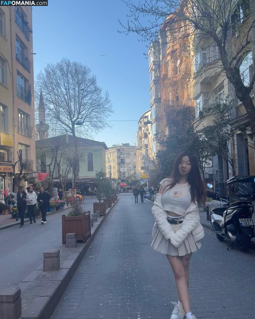 aeqtian03 / babygirlprincesss1 / juicybabygrl / sweetasianchick03 Nahý OnlyFans  Uniklá fotka #1