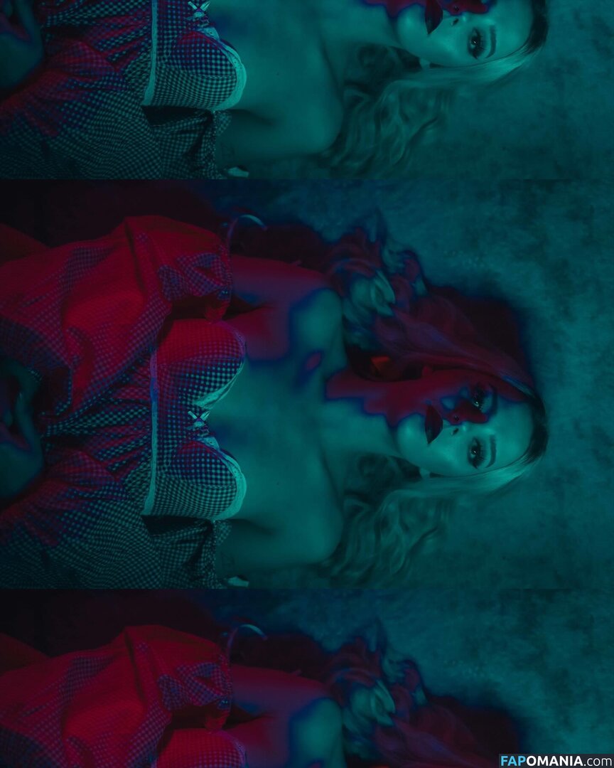 Sweetdistortion / sasha_simple Nahý OnlyFans  Uniklá fotka #1