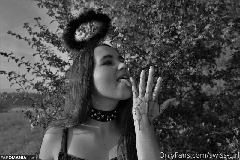 Swiss-Girl / https: / swiss-girl-vip / swissgirlvanessa Nahý OnlyFans  Uniklá fotka #20