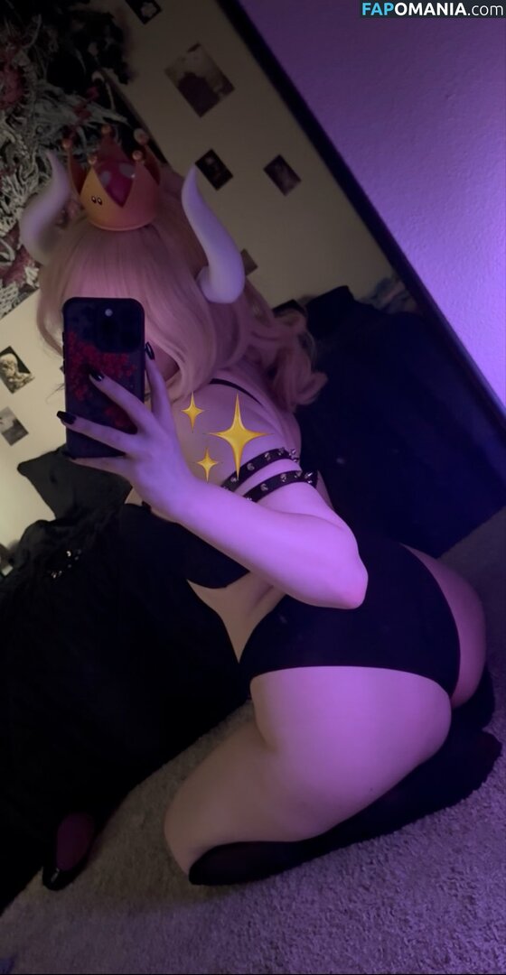 Sylvee / SylveeVT / ashhbearr_ / onlyfans Nahý OnlyFans  Uniklá fotka #284