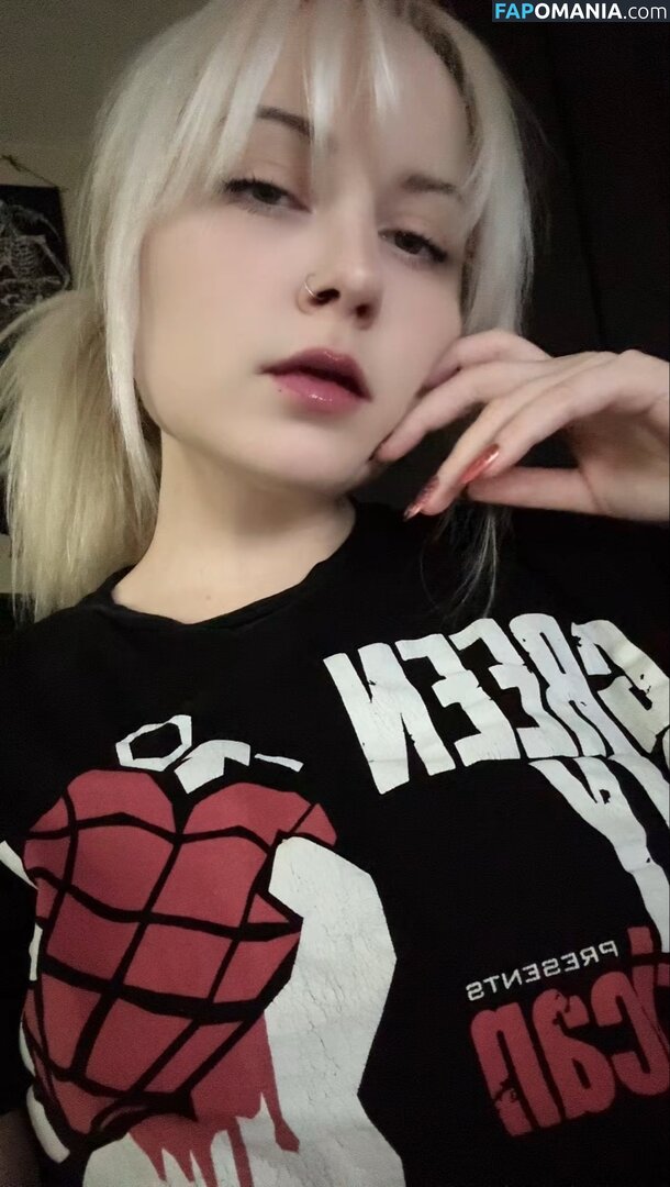 Sylvee / SylveeVT / ashhbearr_ / onlyfans Nahý OnlyFans  Uniklá fotka #286