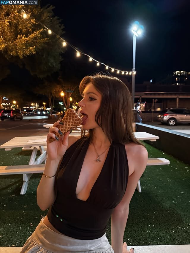 https: / tabbyy.catt / tabbyycatts Nahý OnlyFans  Uniklá fotka #1