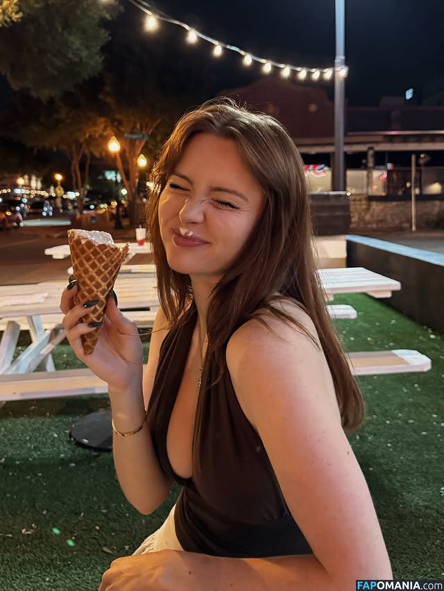 https: / tabbyy.catt / tabbyycatts Nahý OnlyFans  Uniklá fotka #5