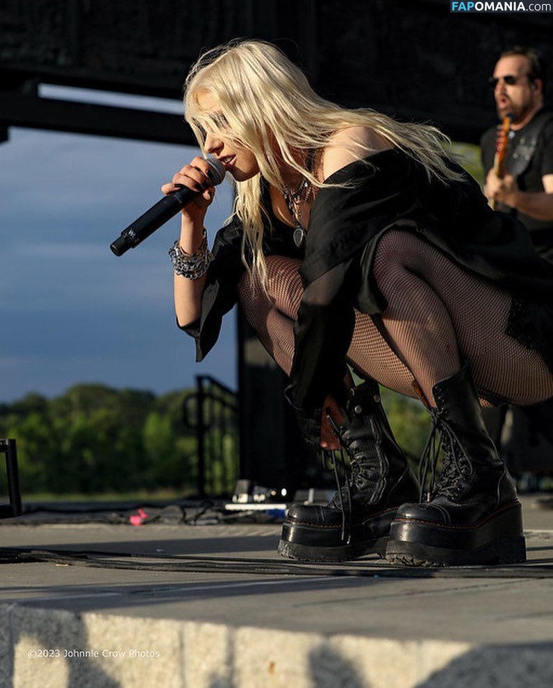 Taylor Momsen / aryelsoul / taylormomsen Nahý OnlyFans  Uniklá fotka #32