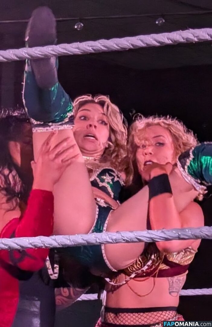 Thea Hail / theahail_wwe Nahý OnlyFans  Uniklá fotka #5