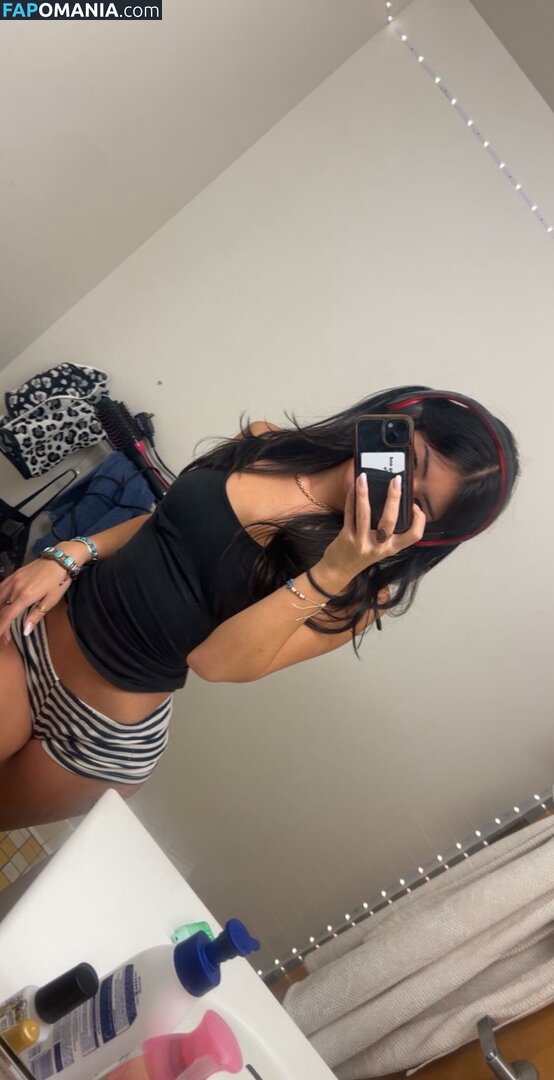 Punchbar / Thea Howe Aka Nahý OnlyFans  Uniklá fotka #16