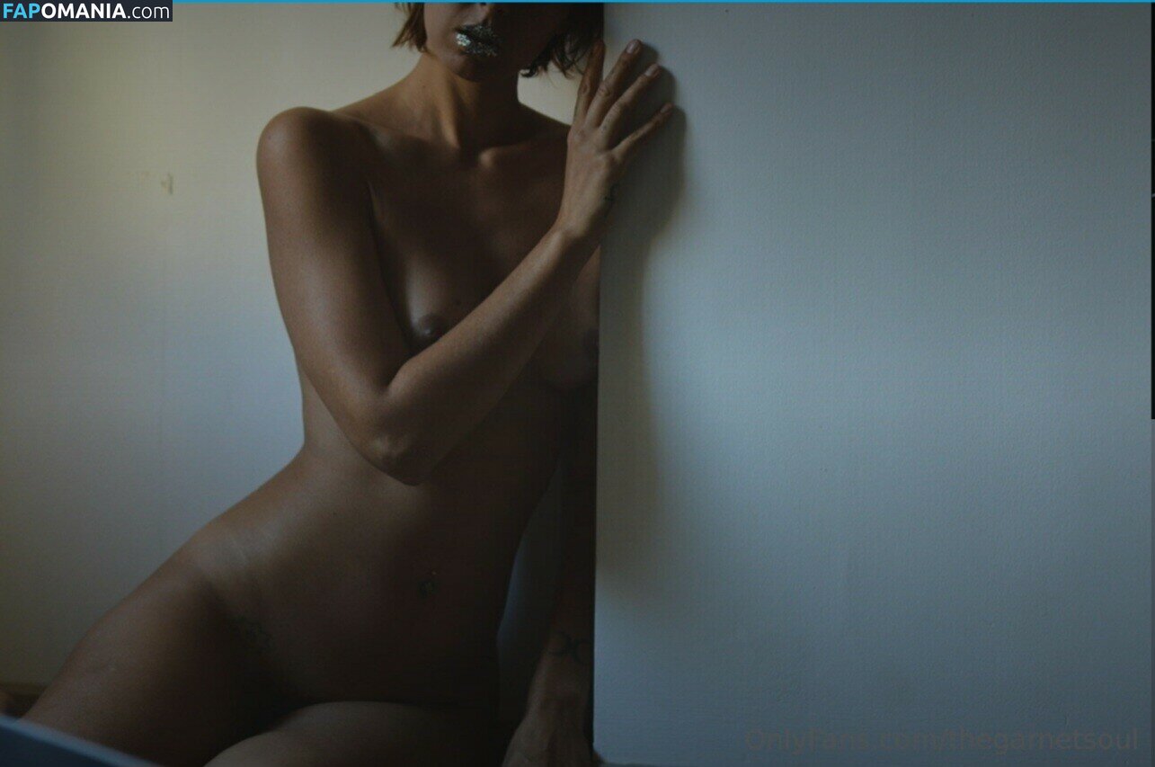 robincy / robincyn / thegarnetsoul Nahý OnlyFans  Uniklá fotka #19