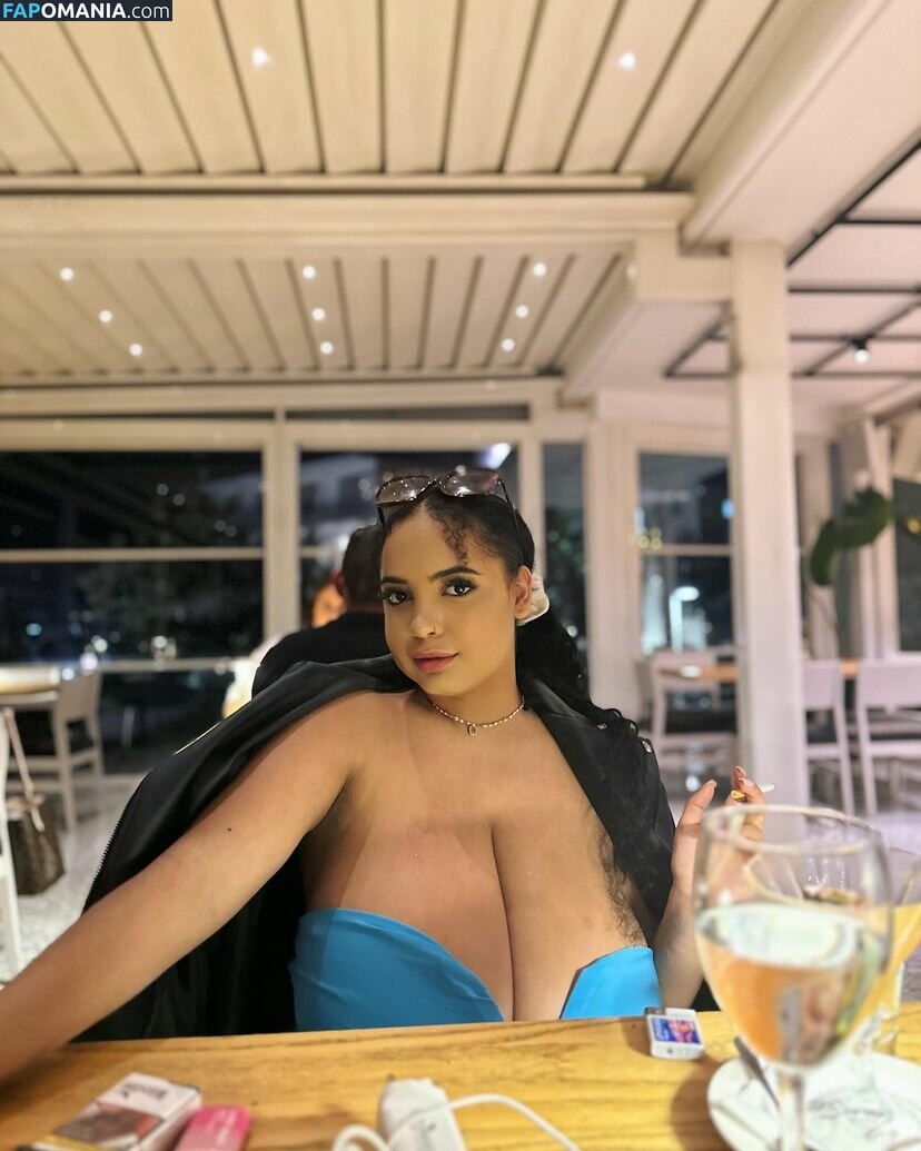 girlinred / thegirlinred0 Nahý OnlyFans  Uniklá fotka #107