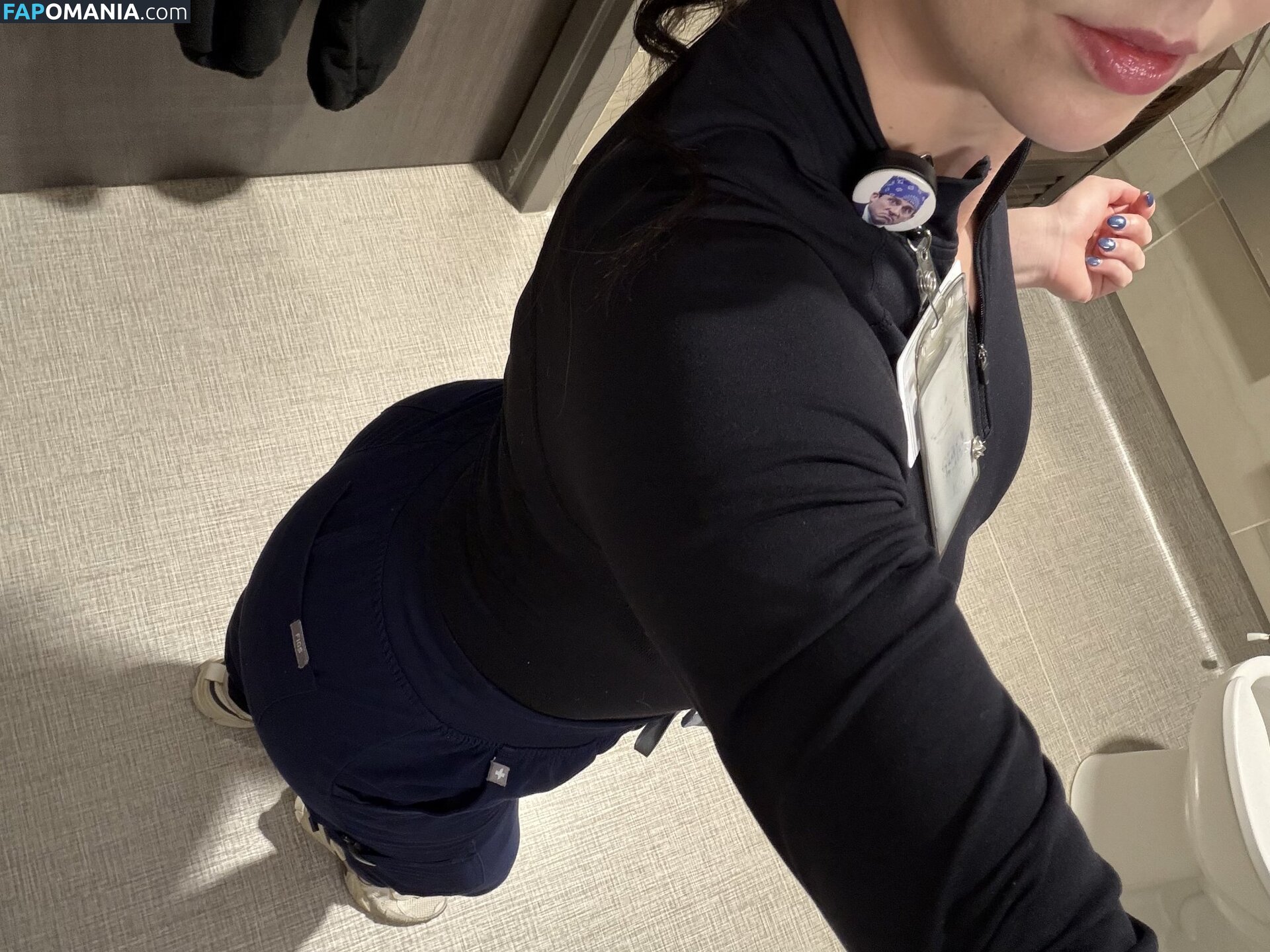 Thehotwifenurse / girlthatbreathesunderwater Nahý OnlyFans  Uniklá fotka #10
