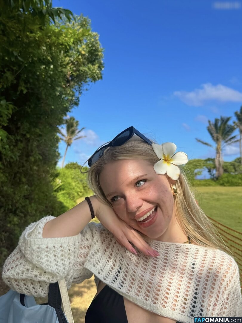 Thesi.Sophie / thesisophie Nahý OnlyFans  Uniklá fotka #1