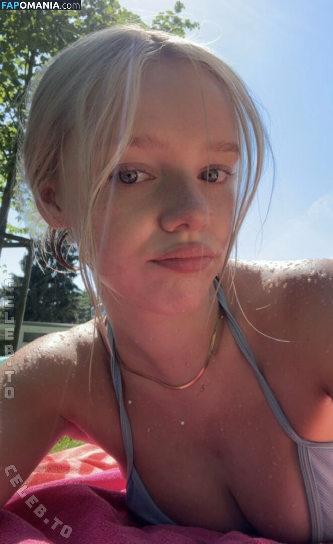 Thesi.Sophie / thesisophie Nahý OnlyFans  Uniklá fotka #8