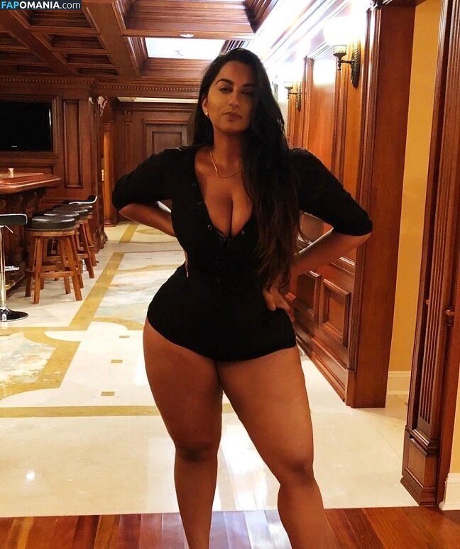 Thickest Desi Babe / curvyindians / thickestdesibabe Nahý OnlyFans  Uniklá fotka #1