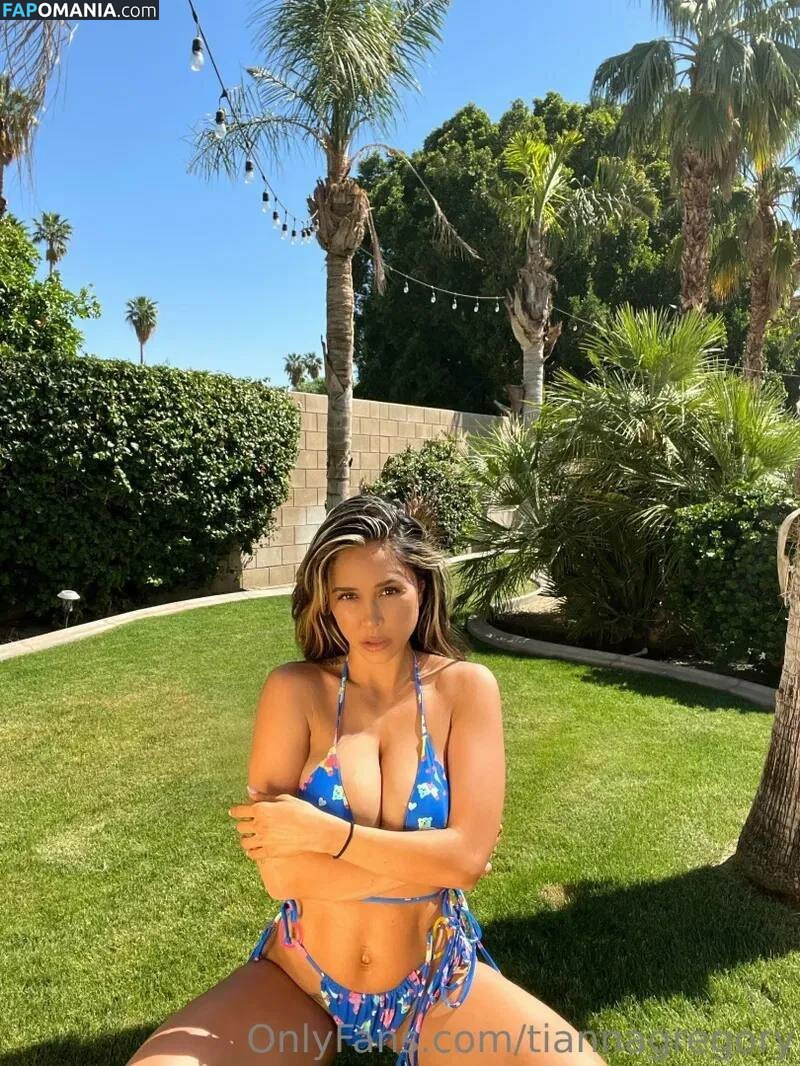 Tianna Gregory / Tiannag Nahý OnlyFans  Uniklá fotka #10