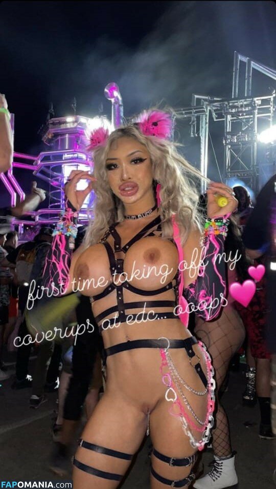 Tiffany Luu / luulii / tluuxox Nahý OnlyFans  Uniklá fotka #3