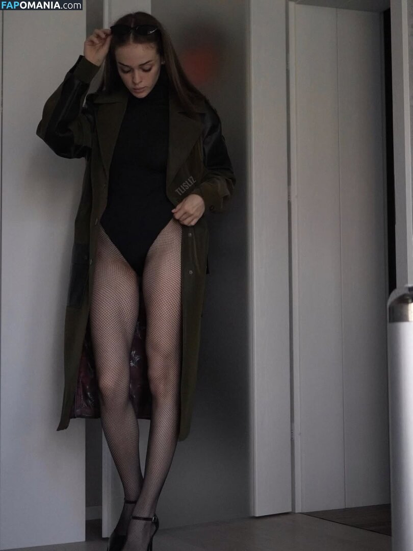 tlisliz Nahý OnlyFans  Uniklá fotka #2