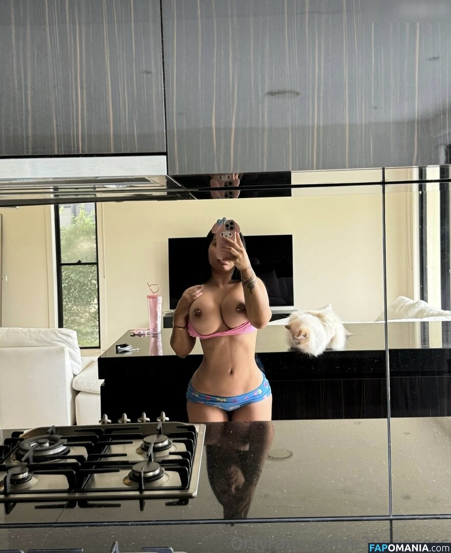 Tommi Ortega (e30Princess) / e30princess Nahý OnlyFans  Uniklá fotka #6