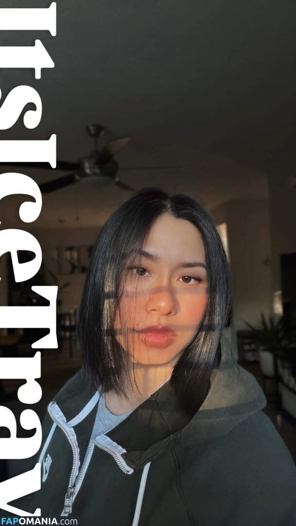 Tray.fitfever | Tray Soe / military / tray.fitfever Nahý OnlyFans  Uniklá fotka #1