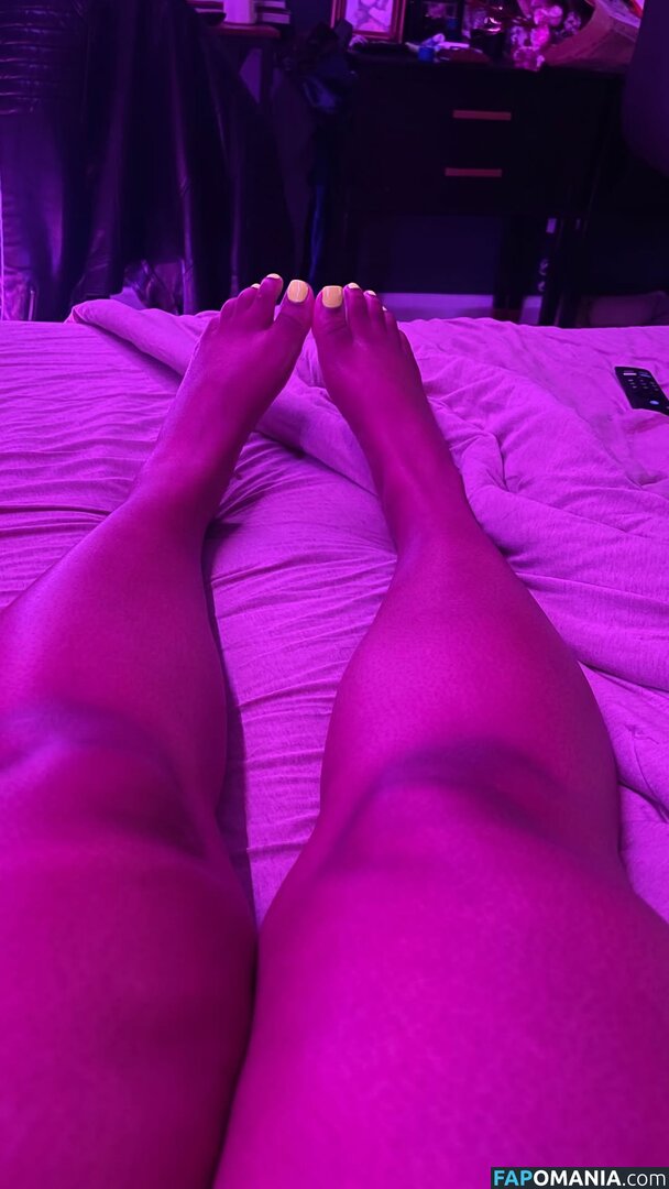 _Trillscott / thequeenzai Nahý OnlyFans  Uniklá fotka #3