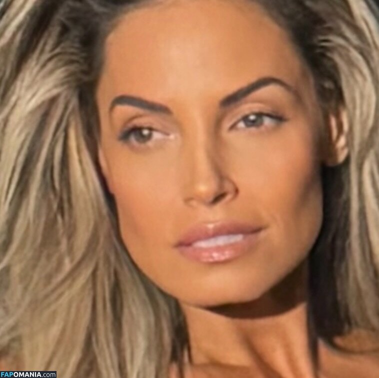 Trish Stratus / trishstratuscom Nahý OnlyFans  Uniklá fotka #1461