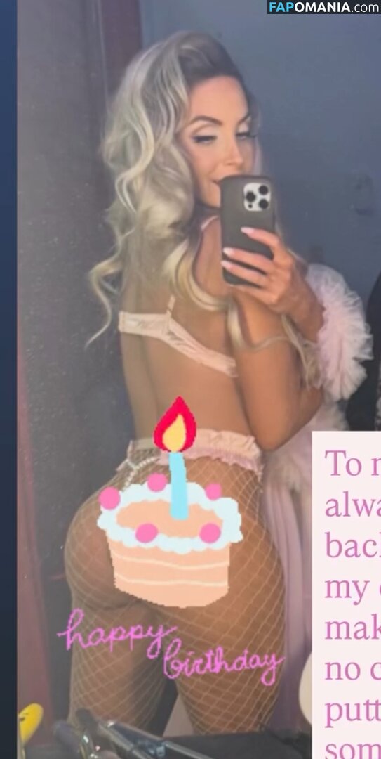 Trish Stratus / trishstratuscom Nahý OnlyFans  Uniklá fotka #1464