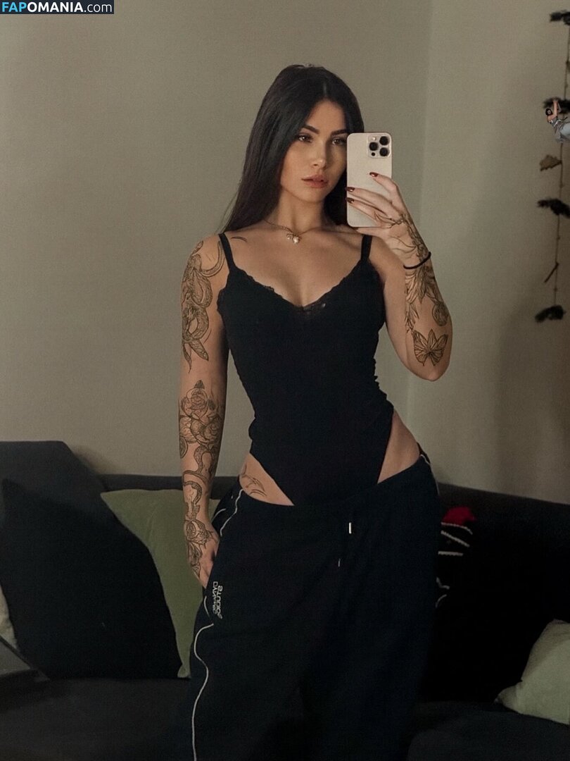 Tslanaxoxo / Yourlanatgirl / Yourlittlelana Nahý OnlyFans  Uniklá fotka #66