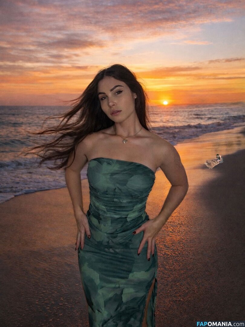 Tslanaxoxo / Yourlanatgirl / Yourlittlelana Nahý OnlyFans  Uniklá fotka #69