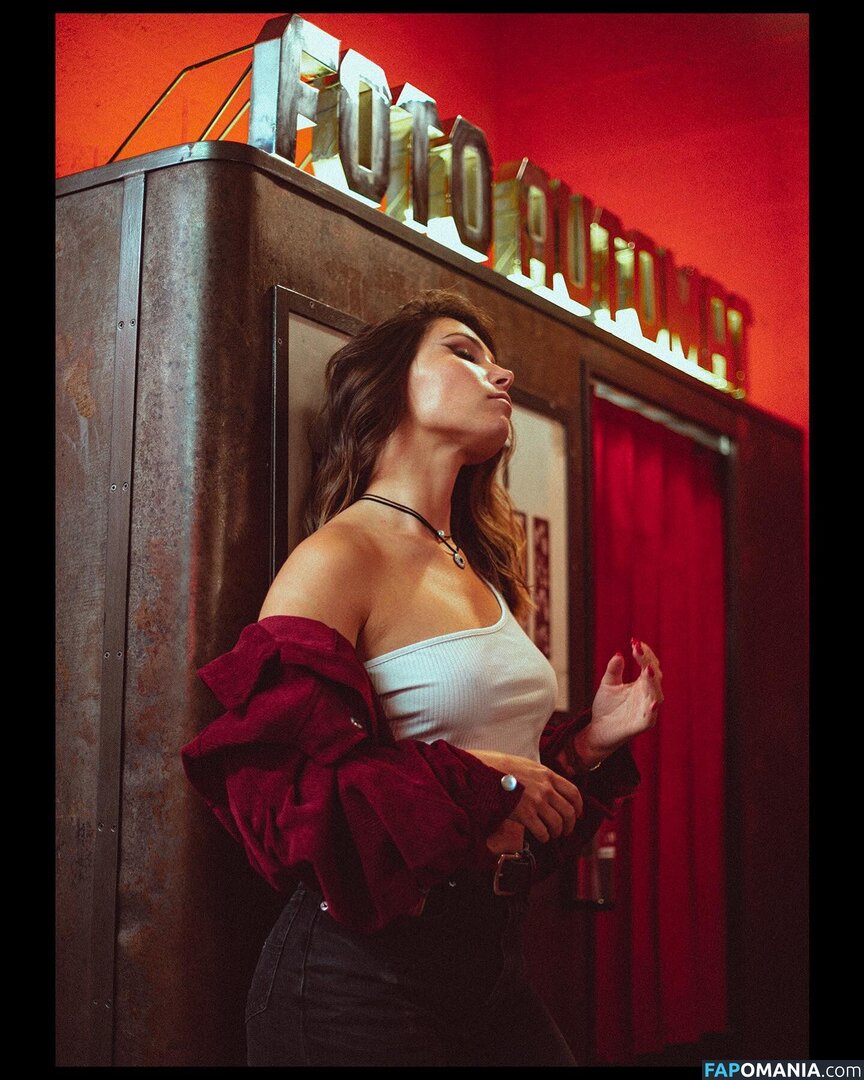 Tslanaxoxo / Yourlanatgirl / Yourlittlelana Nahý OnlyFans  Uniklá fotka #72