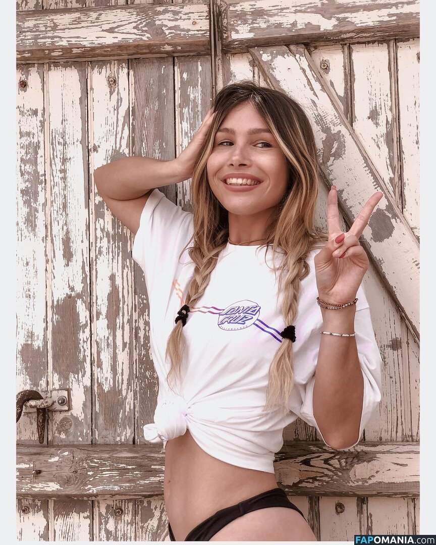 Tslanaxoxo / Yourlanatgirl / Yourlittlelana Nahý OnlyFans  Uniklá fotka #79