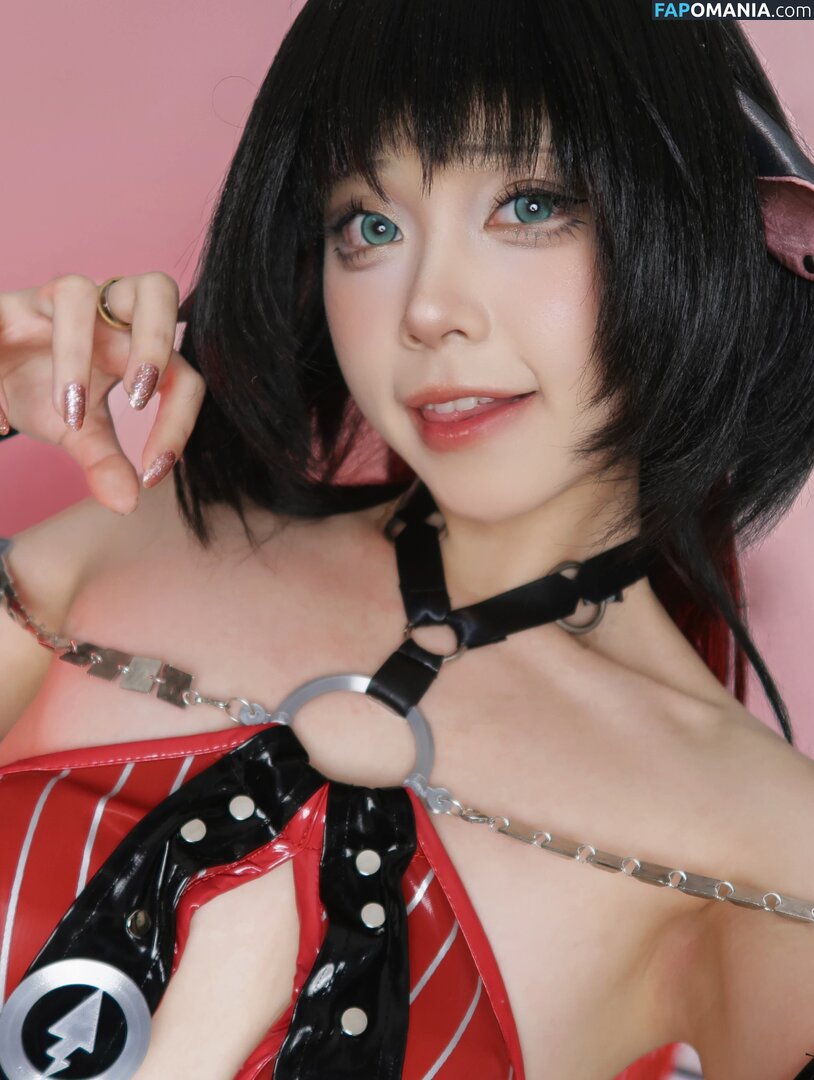 https: / tsuclashima Nahý OnlyFans  Uniklá fotka #5