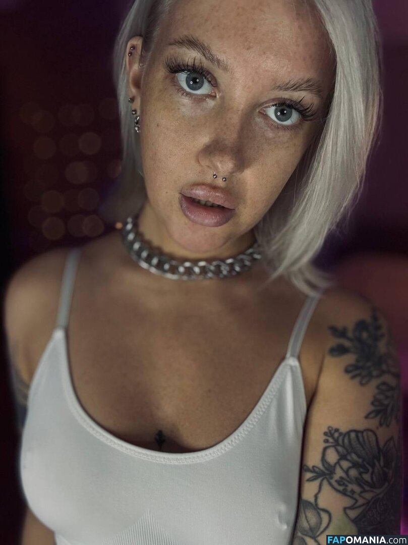 Tykioty Miley Nahý OnlyFans  Uniklá fotka #2