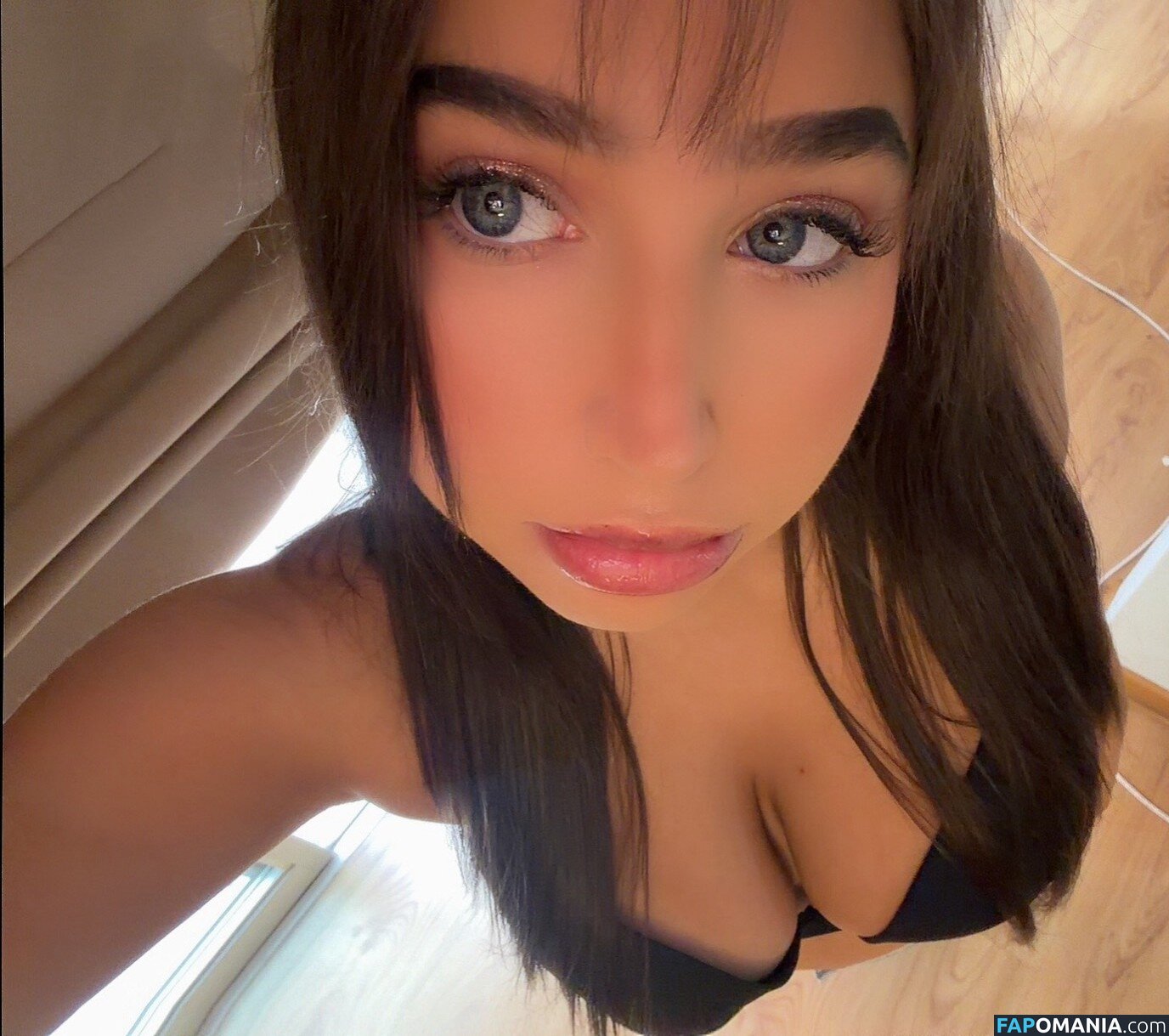 Tyla Decker / TylaASMR Nahý OnlyFans  Uniklá fotka #11