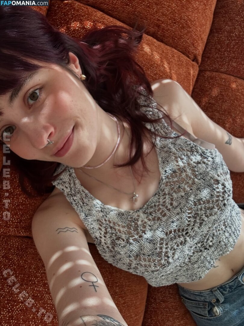 https: / typicallylotti Nahý OnlyFans  Uniklá fotka #2