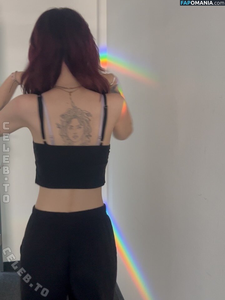 https: / typicallylotti Nahý OnlyFans  Uniklá fotka #3