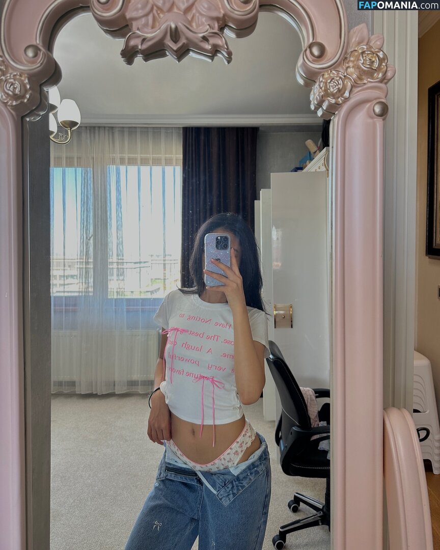u.unuku Nahý OnlyFans  Uniklá fotka #4