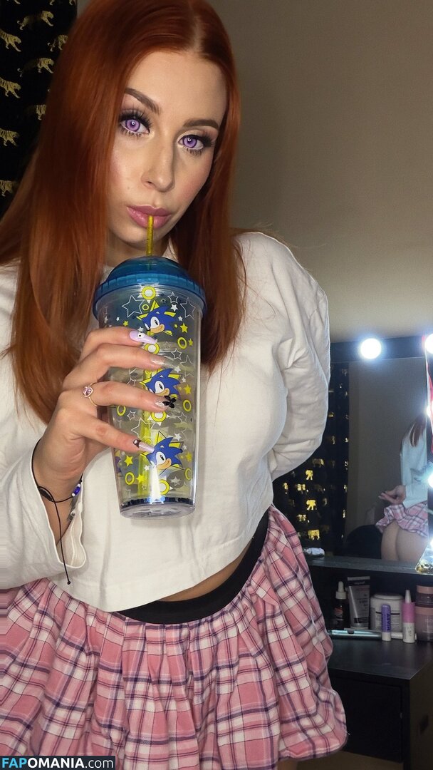 Aleksandra Majewska / Ultrafioletova / kittysxo Nahý OnlyFans  Uniklá fotka #11