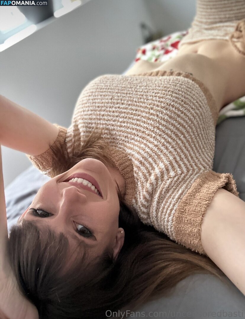 Uncensoredbasti / immadeofplastic Nahý OnlyFans  Uniklá fotka #17