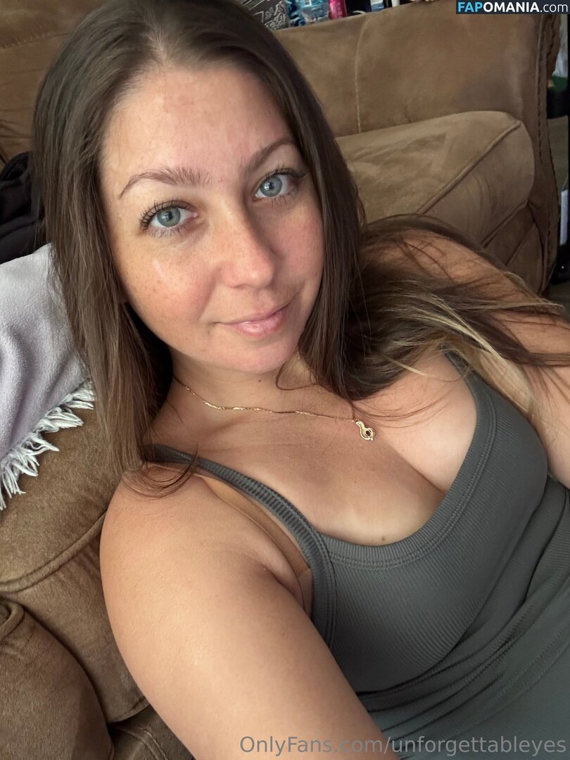captivatingeyess / reel / unforgettableyes Nahý OnlyFans  Uniklá fotka #4