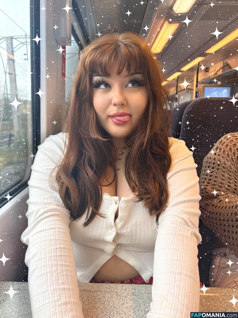 Unholyhollyy Nahý OnlyFans  Uniklá fotka #5