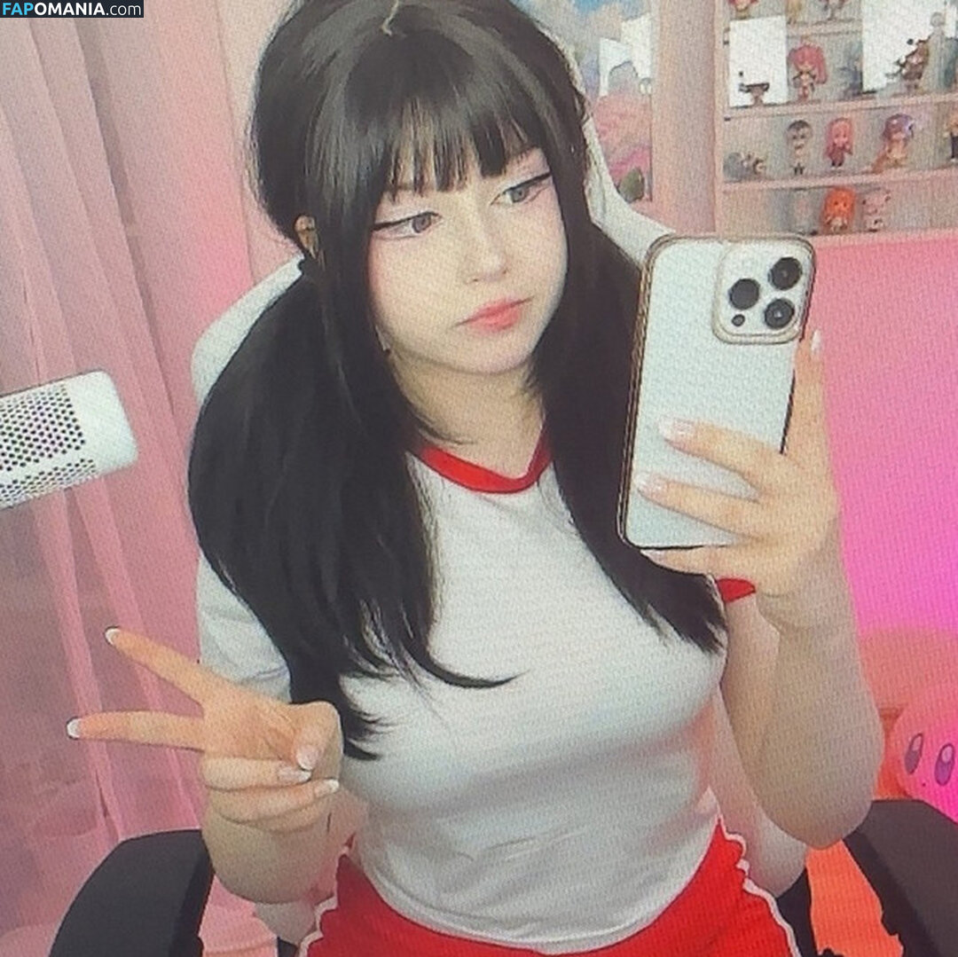 Upminaa / https: Nahý OnlyFans  Uniklá fotka #52