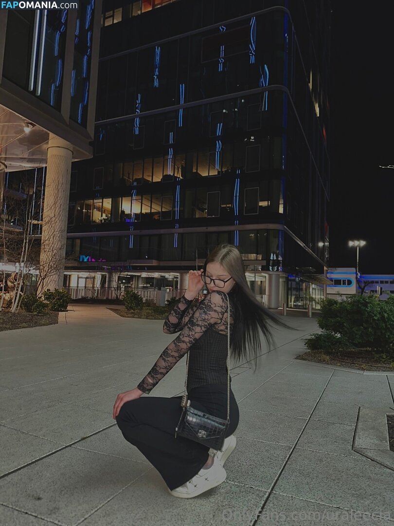 uraleecia Nahý OnlyFans  Uniklá fotka #8