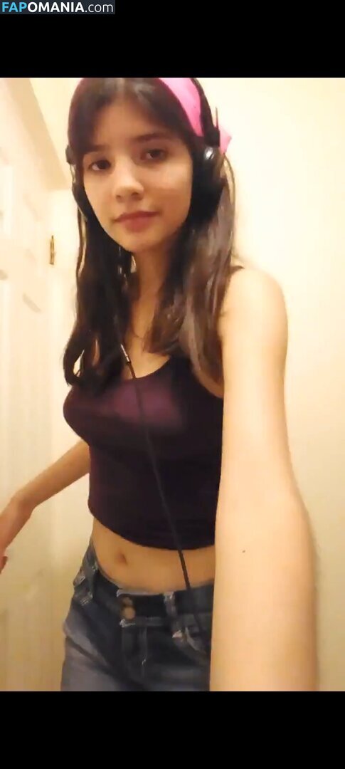 ValeCast0705 / Valeria Castañeda Nahý OnlyFans  Uniklá fotka #1