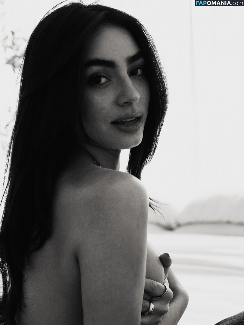 Vale_buzzurro / Valentina Buzzurro / _buzzurro_ / https: / valentinabuzzurroofficial Nahý OnlyFans  Uniklá fotka #3