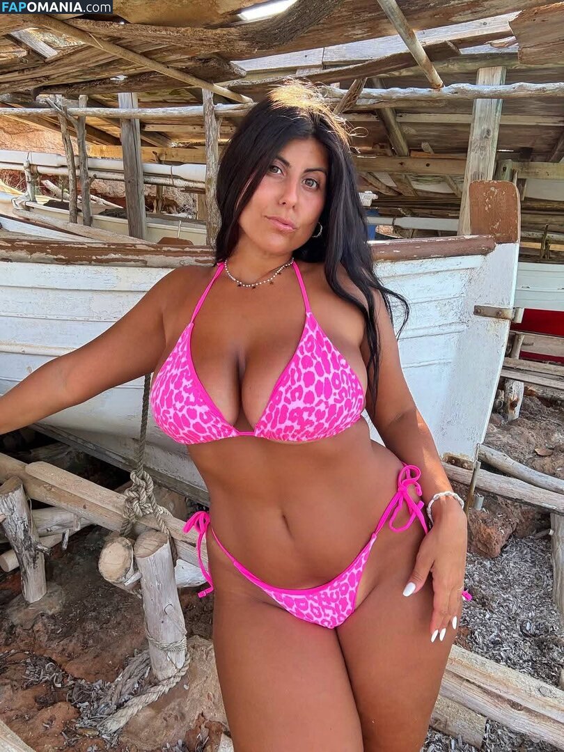 Valentina De Nucci / valentinadenucci Nahý OnlyFans  Uniklá fotka #1