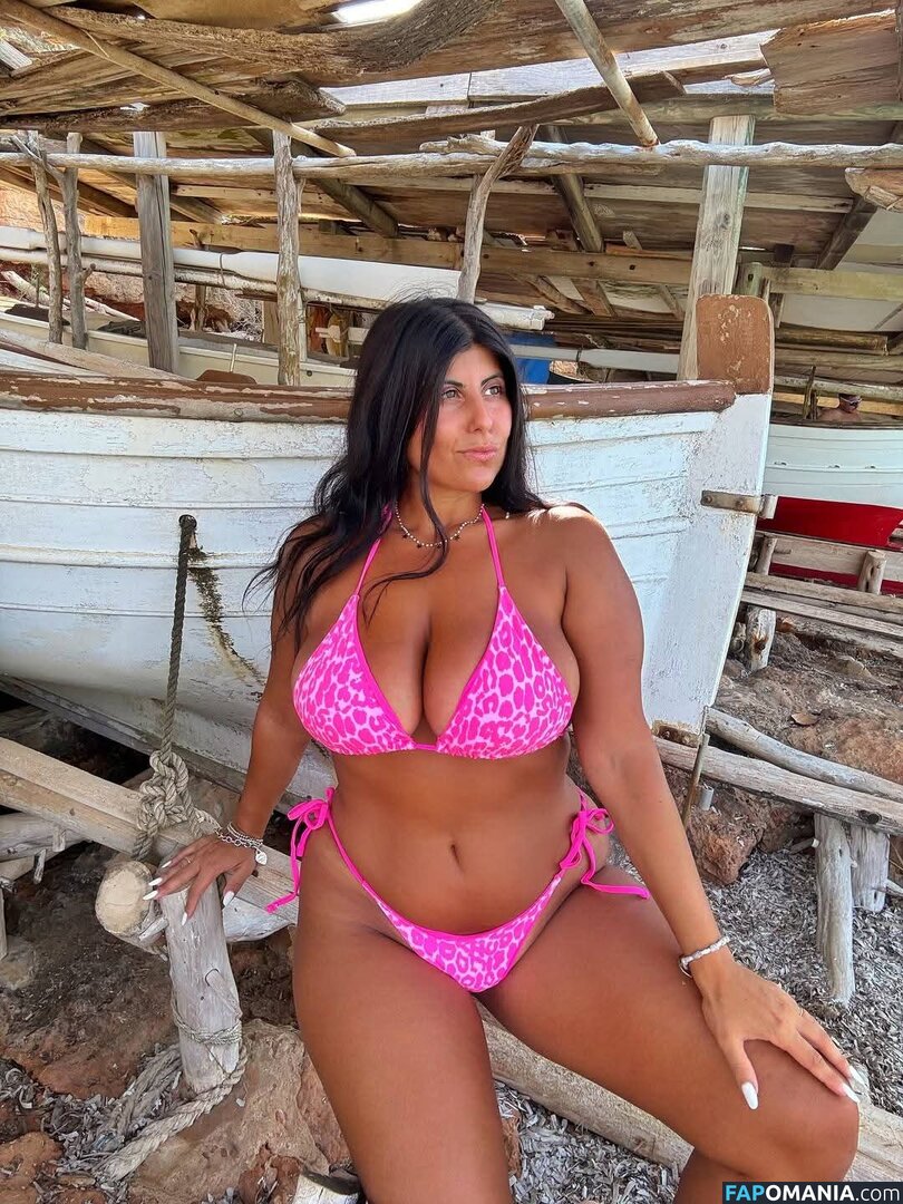 Valentina De Nucci / valentinadenucci Nahý OnlyFans  Uniklá fotka #4