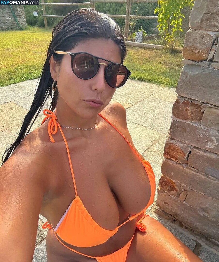 Valentina De Nucci / valentinadenucci Nahý OnlyFans  Uniklá fotka #16