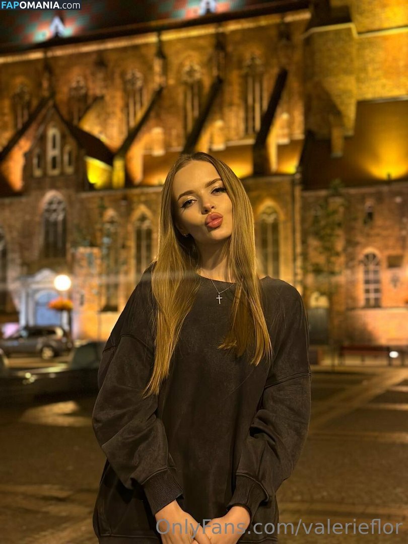 valerieflor / valerieflores Nahý OnlyFans  Uniklá fotka #56