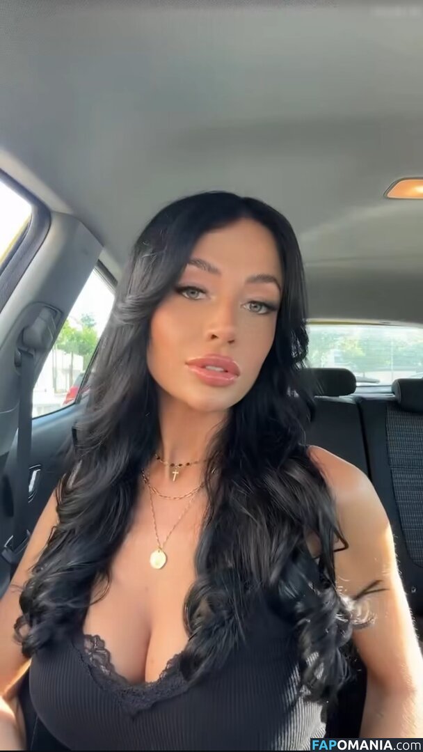 Vanessa Brahimi Nahý OnlyFans  Uniklá fotka #1