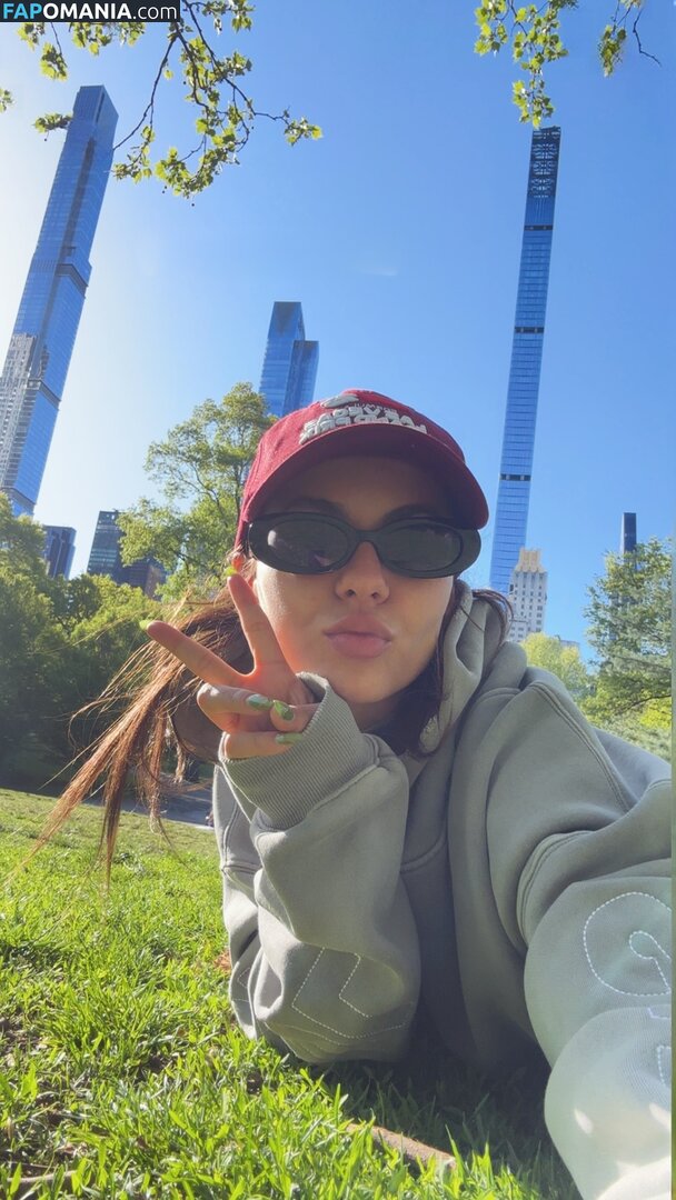 Victoria Justice / https: / victoriajustice Nahý OnlyFans  Uniklá fotka #39