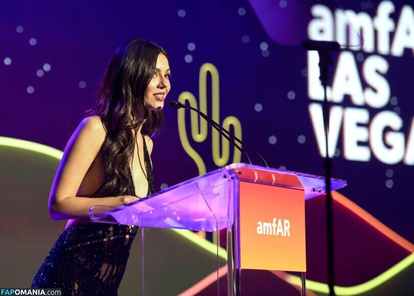 Victoria Justice / https: / victoriajustice Nahý OnlyFans  Uniklá fotka #109