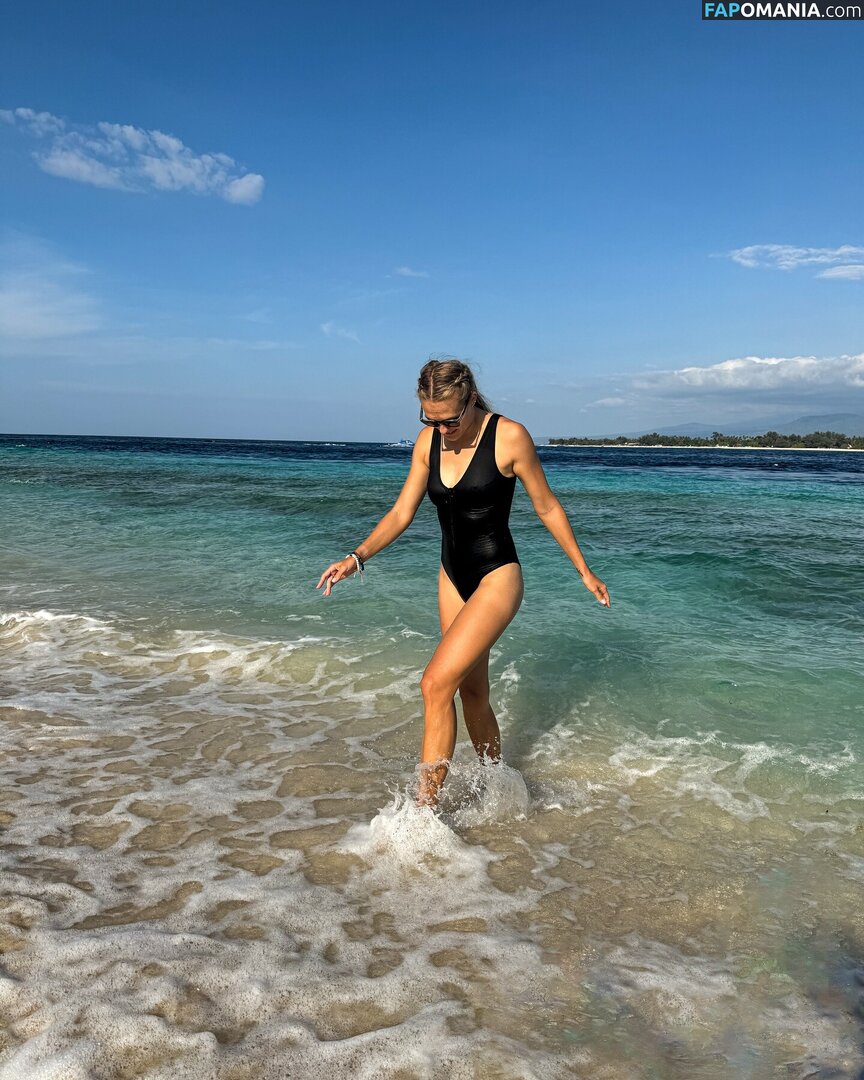 Viktoriia Tkachuk / https: / viktoriiatkachuk_ / viktorytkachuk Nahý OnlyFans  Uniklá fotka #6